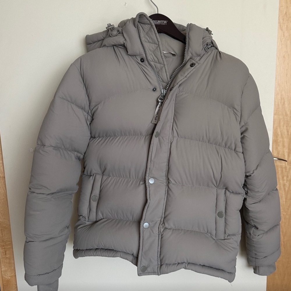 Aritzia Super Puff Down Puffer Jacket XXS in Modern Taupe